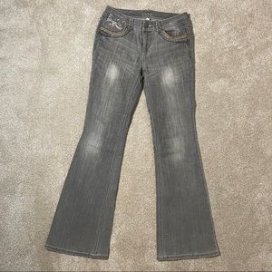 Cache bootleg flare grey denim jeans
Women’s size 6